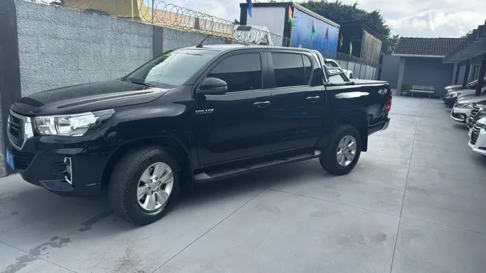 Toyota Hilux CD SR 4X4 2.8 TDI Diesel Aut. 2020