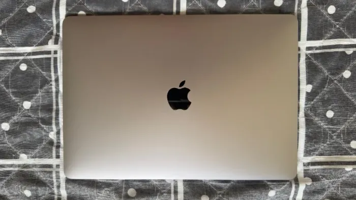 MacBook Air M1 2020 - 8GB RAM / 256GB SSD - Na Garantia Apple!