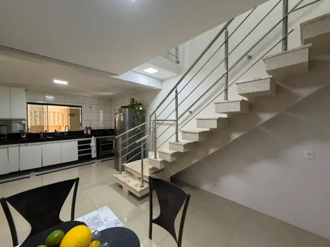 \ Casa em Condomínio Jockey Club, Vicente Pires | Piscina e Espaço Gourmet }