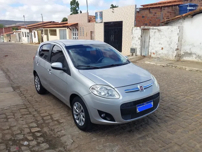 Fiat Palio Essence 1.6 Flex 16V 5P 2013