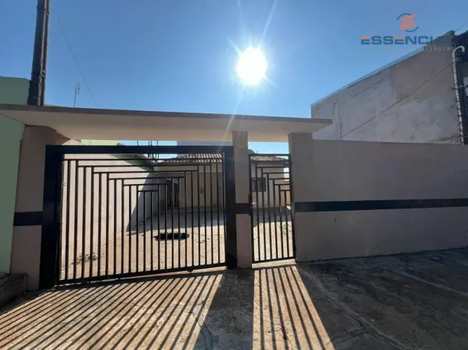 Casa com 3 dormitórios à venda, por R$ 400.000 - Jardim Itamarati - Botucatu/SP