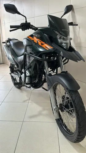 VENDE-SE XRE 300 