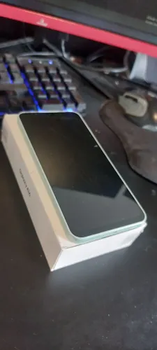 Samsung Galaxy A16 Verde Claro - NOVO (Tela Quebrada / Para Conserto ou Retirada)