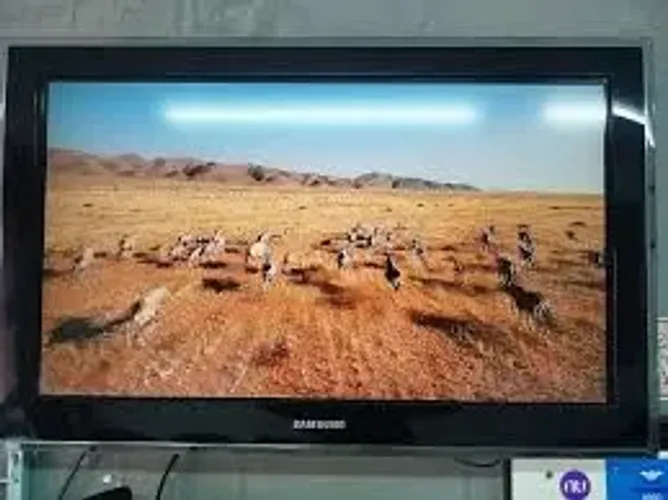 Tv Samsung LCD 32 polegadas