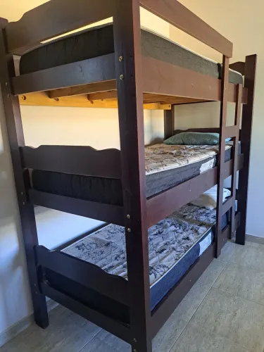 Vende-se triliche de madeira maciça