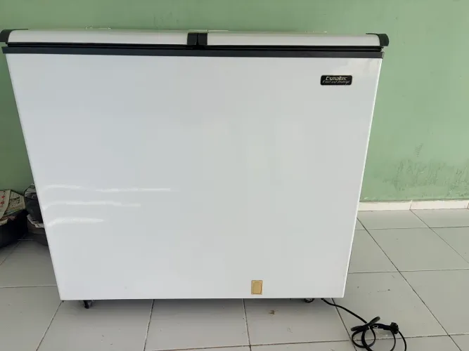 Freezer Horizontal ESMALTEC