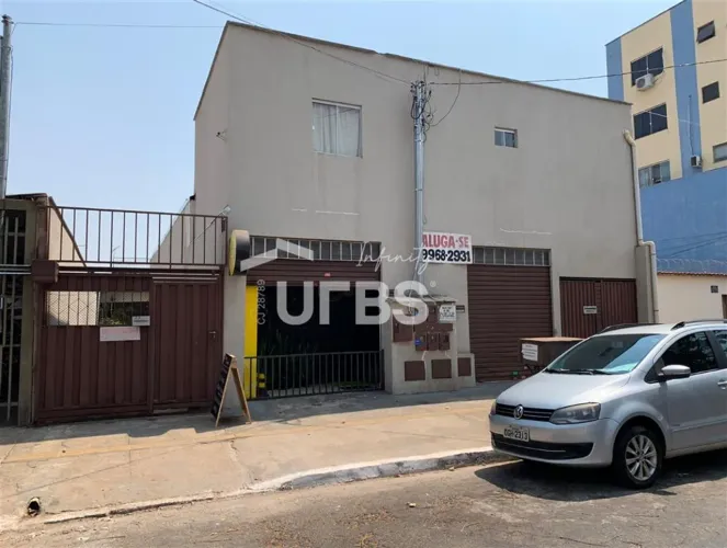 Predio comercial gerando renda 291,49m2 de area construida e 384m2 de area total