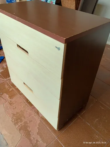 Cômoda 4 gavetas - Dourados MS <br>Medidas 84 x 90 x 46