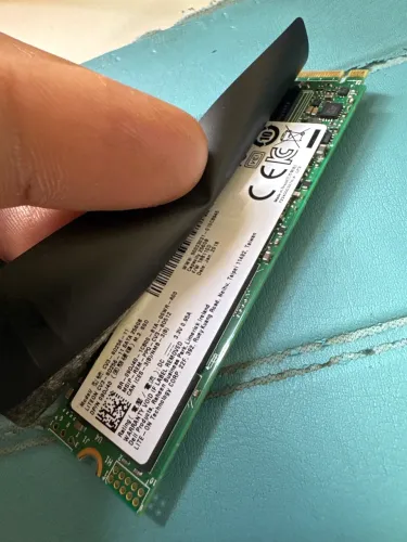 SSD Samsung PM871b 256GB M.2 SATA (OEM HP) - Excelente Estado