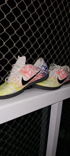 Chuteira futsal Mercurial Vapor 13 Academy Neymar Jr. IC, tamanho 36