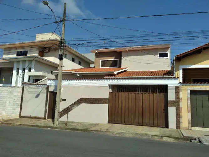 Casa a venda Bairro Resende Varginha-MG