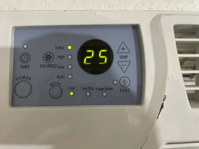 Ar Condicionado Janela Eletrônico 7000btus 127v Gree