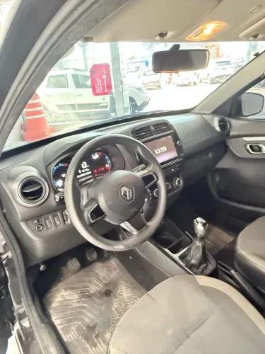 Renault Kwid Outsider 1.0 Flex 12V 5P Mec. 2025