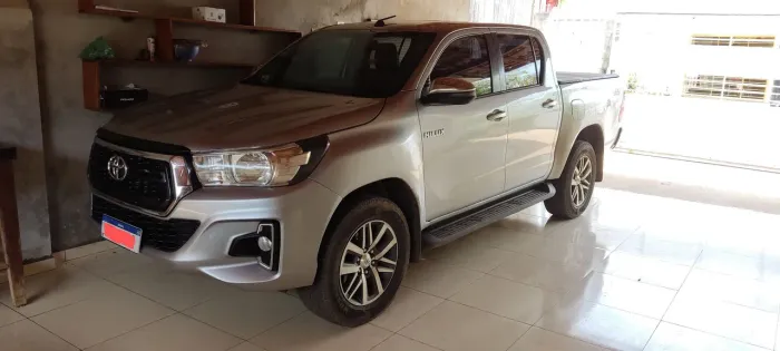 Toyota Hilux CD SRV 4X4 2.8 TDI Diesel Aut. 2020