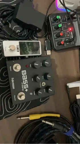 Pedal Baixo (pre-amp + Afinador)