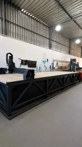 ROUTER CNC INDUSTRIAL 6000x2000