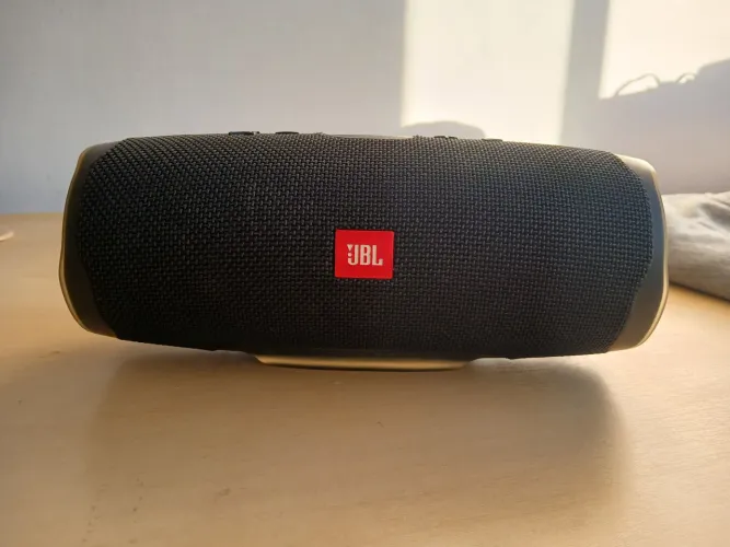 JBL Charge Essential 2 Original na cor preta semi-nova