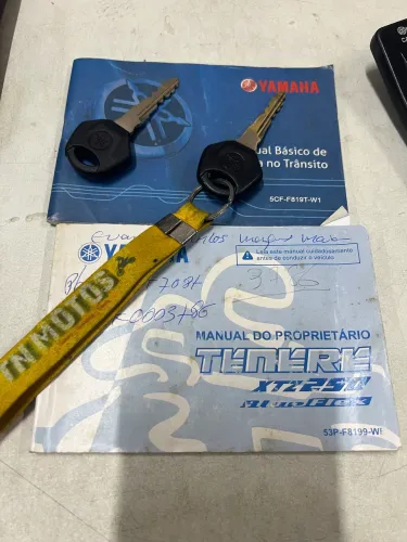 Tenere 250 18/19 só 22.000,00 moto muito nova