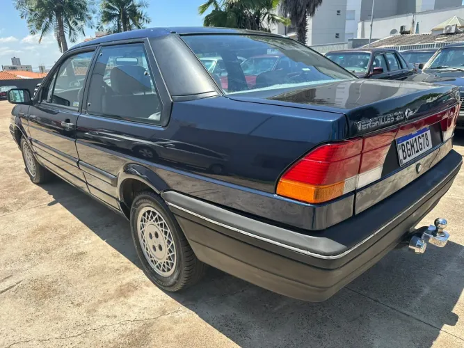 Ford Versailles Ghia 2.0i / 2.0 2P E 4P (álcool) 1992