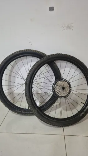 Rodas BONTRAGER KOVEE comp 25 boost