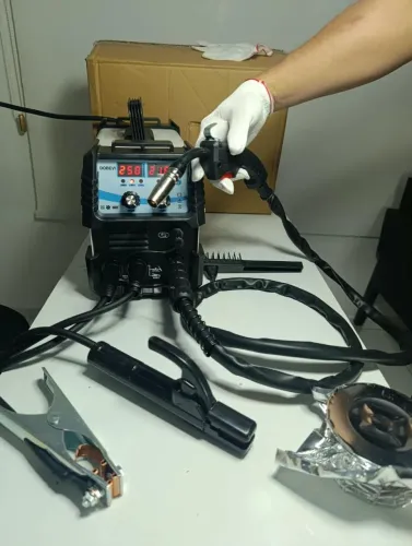 Máquina de Solda Inversora Dobevi 3 em 1 MIG/TIG/MMA de 250A