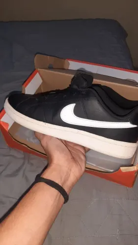 Tenis Nike Court Royale Original, 1 ano de uso