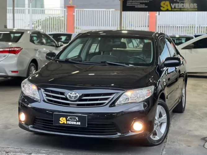 Toyota Corolla GLI 1.8 Flex 16V Mec. 2014