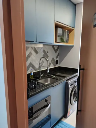 STUDIO MOBILIADO EM ADRIANÓPOLIS  PRONTO PARA MORAR