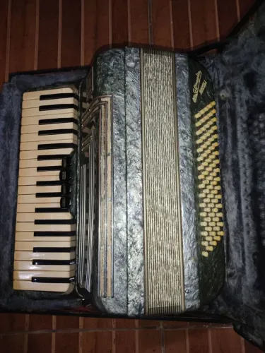 ACORDEON SCANDALLI 240/75 DITTA G. QUAGLIA NAPOLI