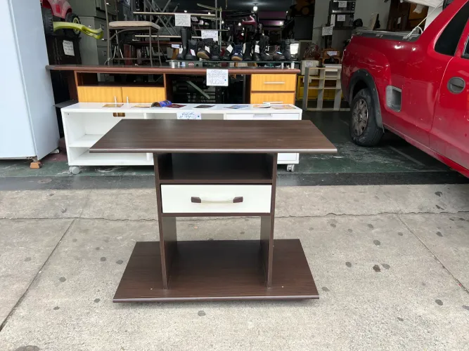Rack para TV com 1 Gaveta