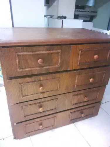 Cômoda 8 gavetas 