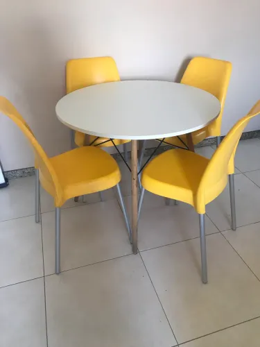 Mesa e cadeiras Tramontina 