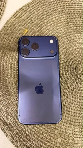 iPhone 17 pro max azul