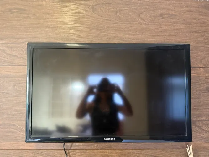 TV Samsung 32? LCD HD - Funcionando Perfeitamente, com o HDMI