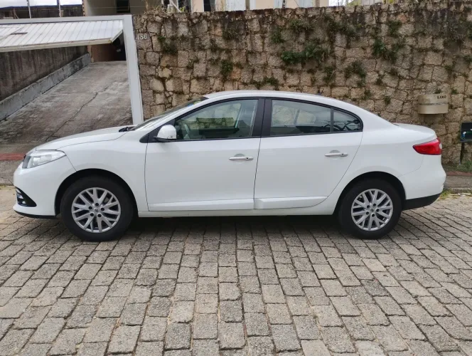 Renault Fluence Sed. Dyn. Plus 2.0 16V Flex Aut. 2016