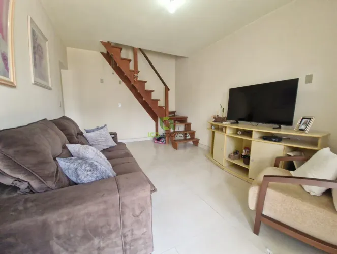 AMPLA CASA FINANCIÁVEL DE 04 DORMITÓRIOS EM TERRENO DE 412M² NO BAIRRO SERRARIA SÃO JOSÉ S