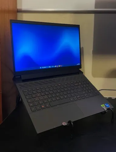 Notebook Dell G15, RTX 3050 6GB, i5 13450HX, 24GB, 256 SSD.