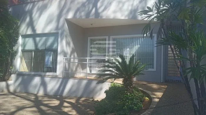Casa Comercial com edícula no Cambui para venda