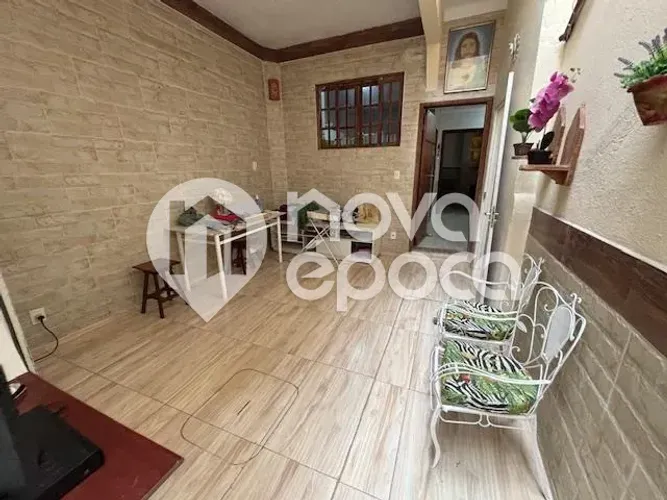 Maracanã | Casa 11 quartos, sendo 10 suites