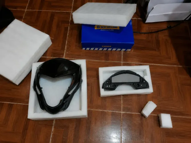 Carenagens hornet em fibra para usar no bloco óptico da cb300r+carcaça superior painel hor