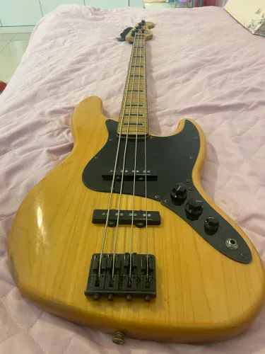 Contrabaixo jazzbass squier fender 