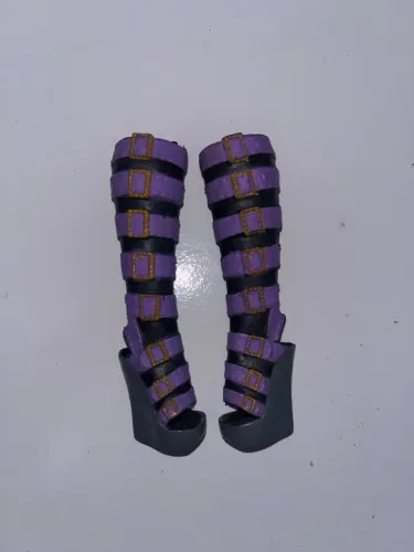 Monster High Clawdeen básica botas 