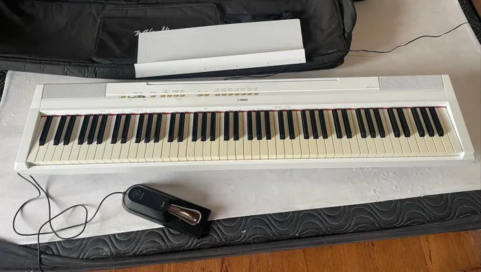 Yamaha Piano digital P-115