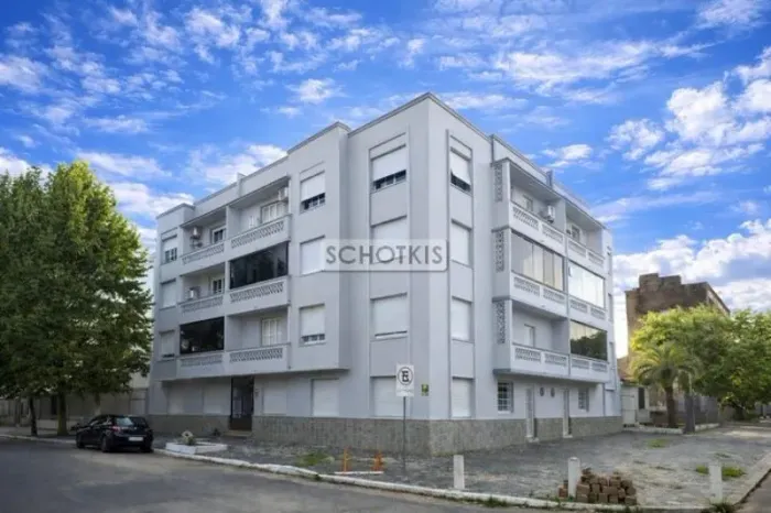 IMOBILIÁRIA SCHOTKIS VENDE APARTAMENTO DE 03 DORMITÓRIOS REFORMADO, DESOCUPADO, EM PLENA A