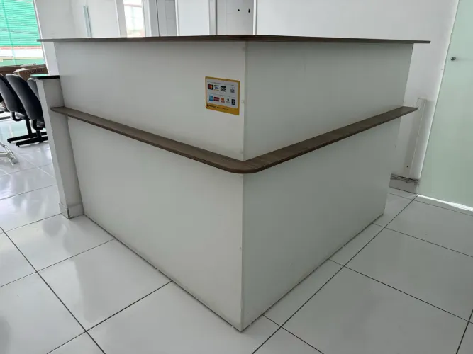 Balcão de recepção 