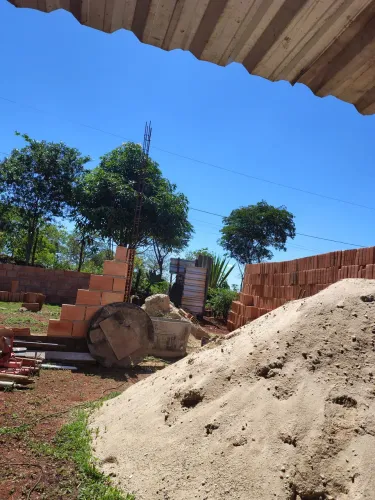 Vendo lote 500 metros com água e luz em Jaboticatubas bairro André quiser