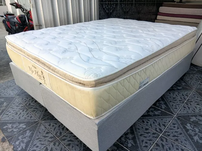 Cama Queen Luxo