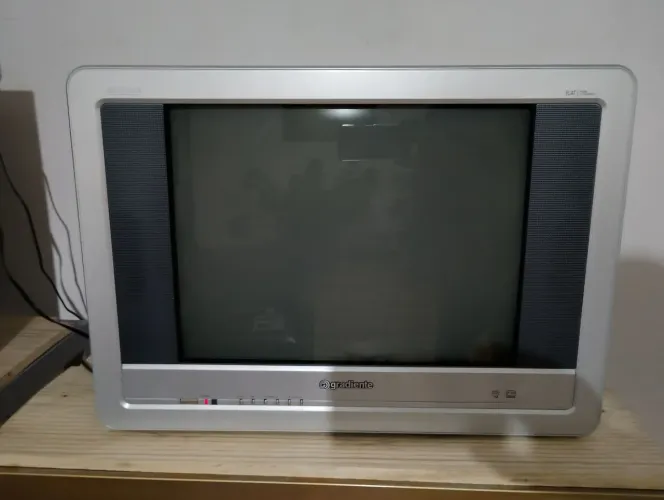 Tv de Tubo Gradiente 21 polegadas