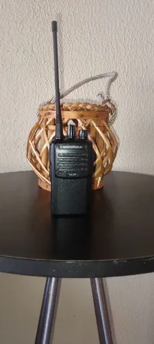Rádio HT Motorola Modelo VX 261