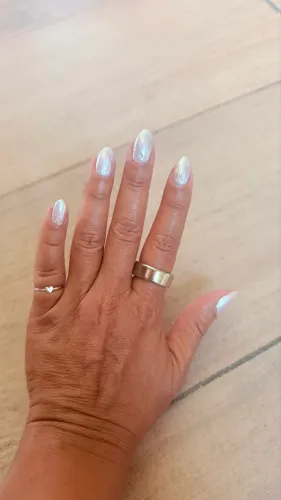 Oura Ring 4 - tamanho 8 - rose gold 